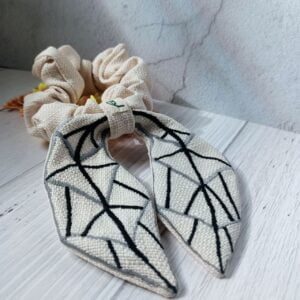 Scrunchy with Dual Colour Embroidered Tail | 雙色小耳朵刺繡髮圈