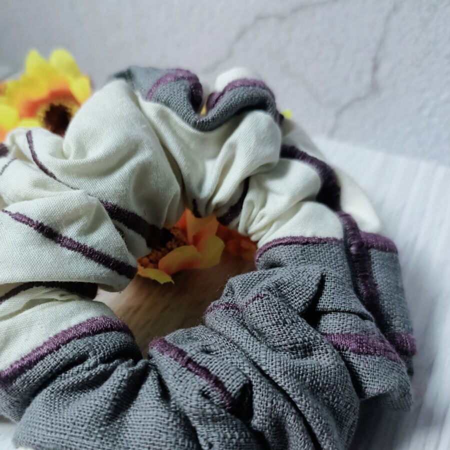Embroidery Scrunchy | 刺繡髮圈
