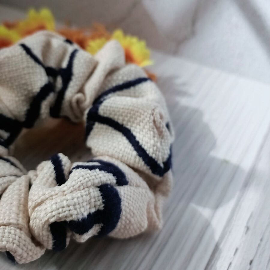 Embroidery Scrunchy | 刺繡髮圈