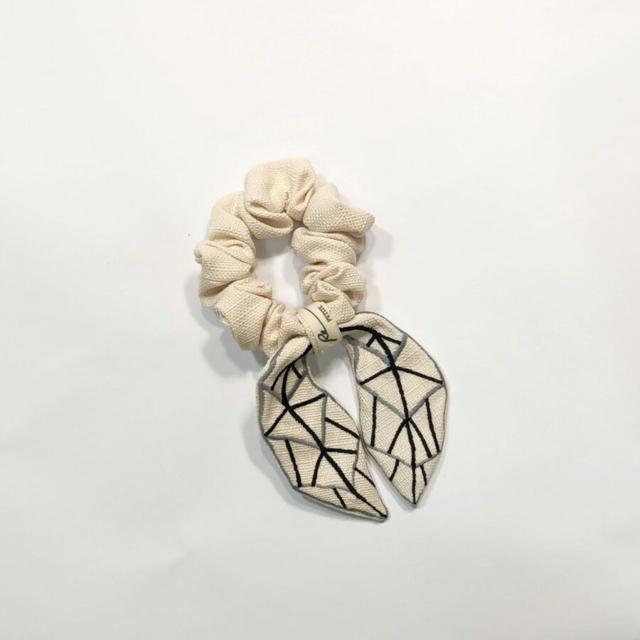 photo_2024-05-03_18-38-36 Scrunchy with Dual Colour Embroidered Tail | 雙色小耳朵刺繡髮圈