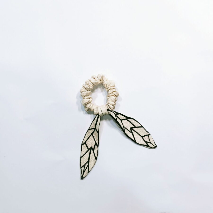photo_2024-05-03_19-14-07 Scrunchy with Embroidered Tail | 小耳朵刺繡髮圈
