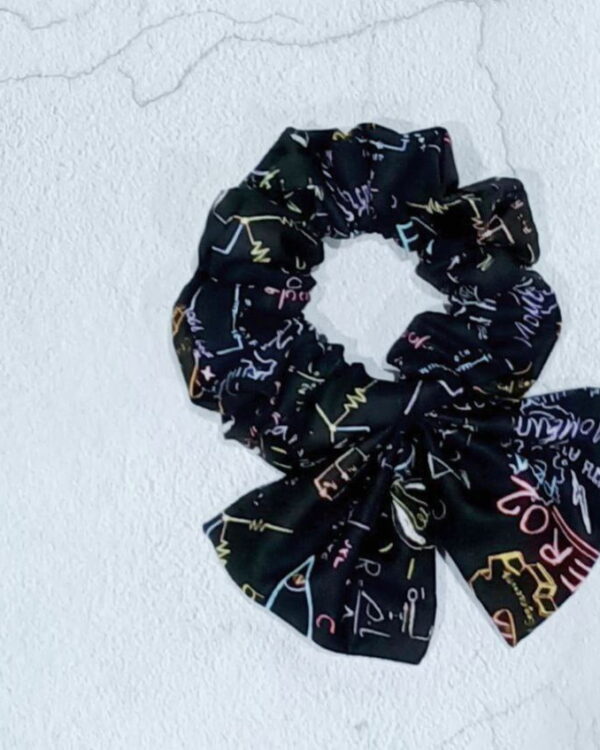 Bow Scrunchy | 公式印花蝴蝶結髮圈